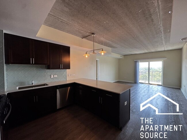 Photo - 1324 W Morse Ave Unit 609