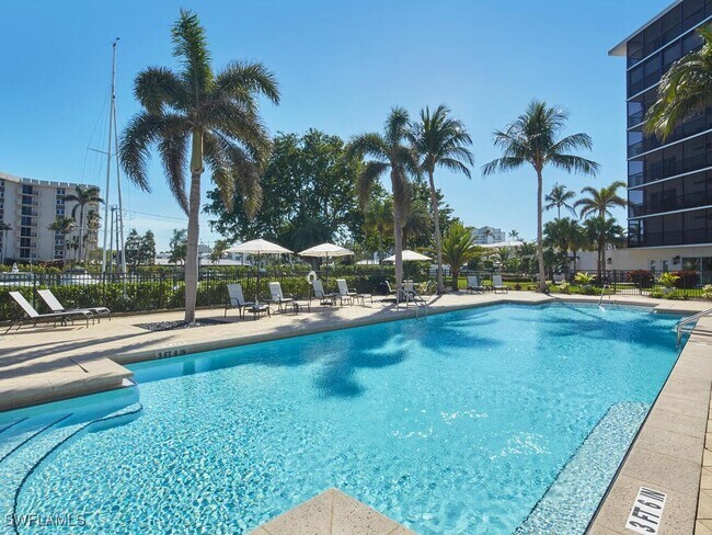 Photo - 2170 Gulf Shore Blvd N Unit 51W