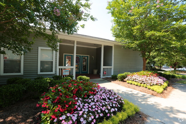 Overlook Gardens Apartments - Overlook Gardens Apartments