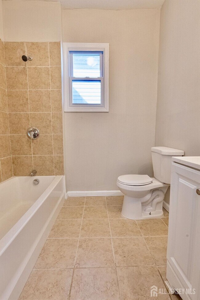 186 N 17th St Unit 2