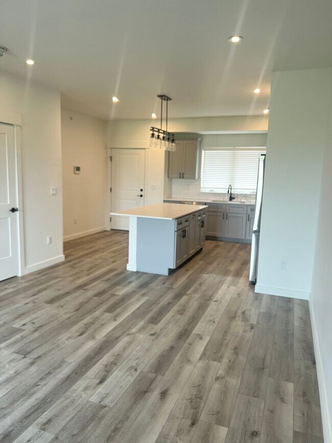 Photo - New 2 Bed 2 Bath Condo by MSU Unit 2C