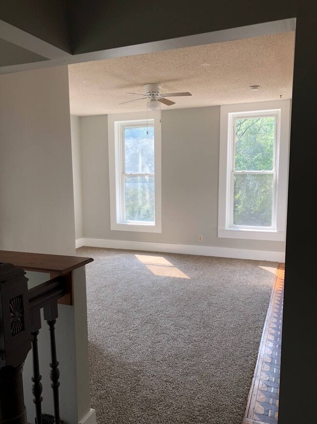 Photo - 222 Ottawa Unit Apt B