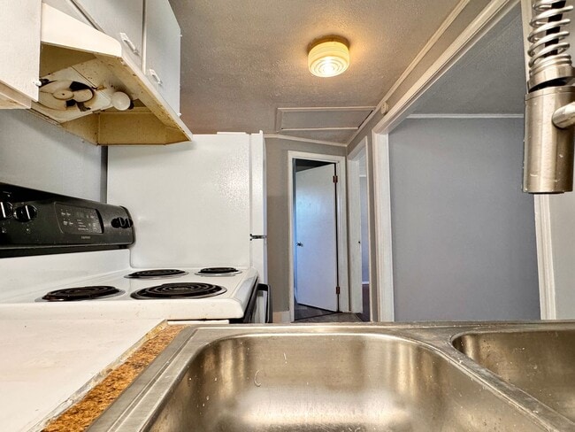 Photo - 1506 6th St SE Unit B