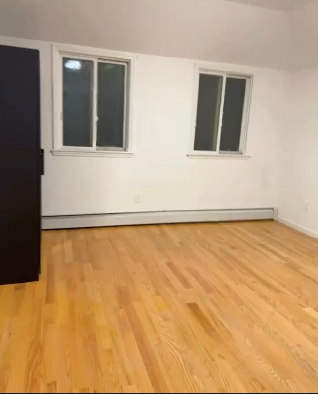 Photo - 9-24 College Point Blvd