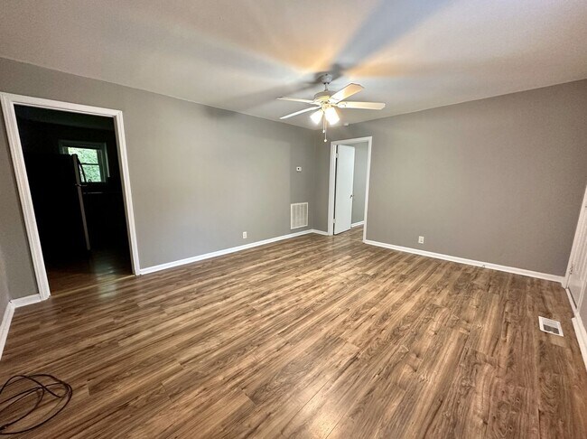 896 Locust Dr Unit 896