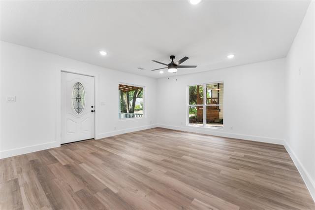 Photo - 2730 Gladstone Dr