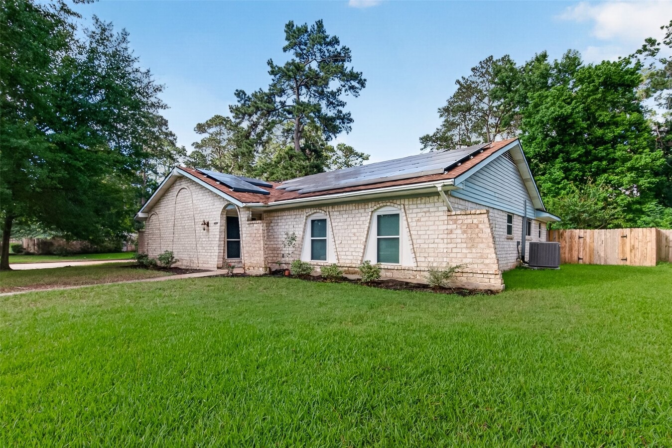 Photo - 25503 Foxbriar Ln