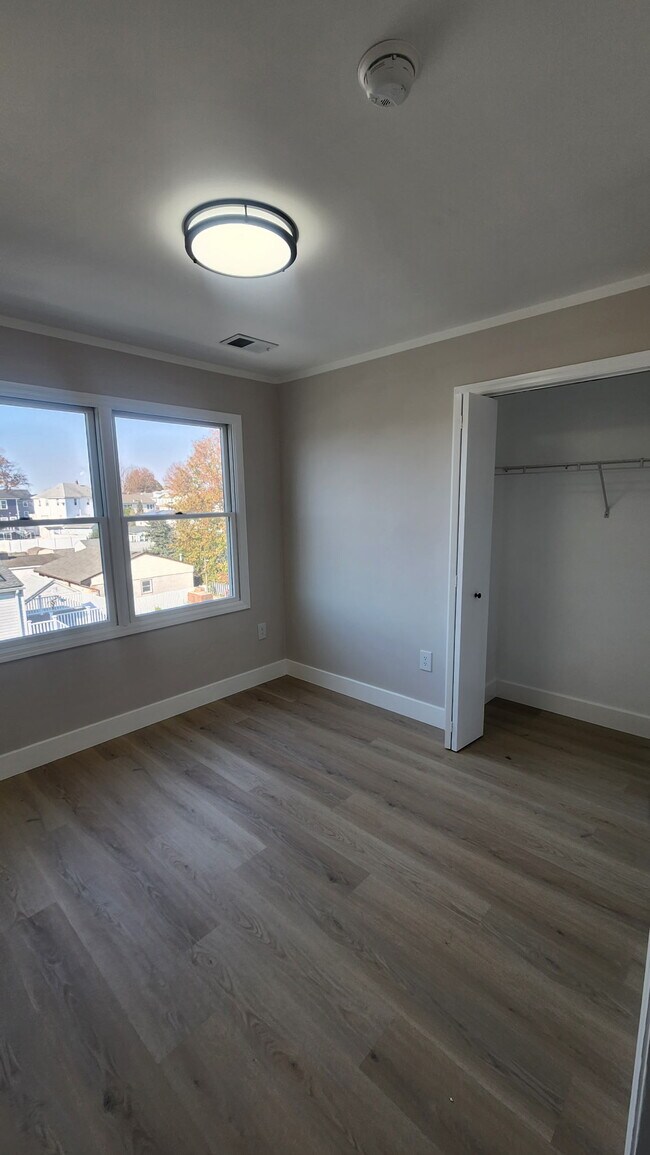 Photo - 731 Lake Ave Unit 2