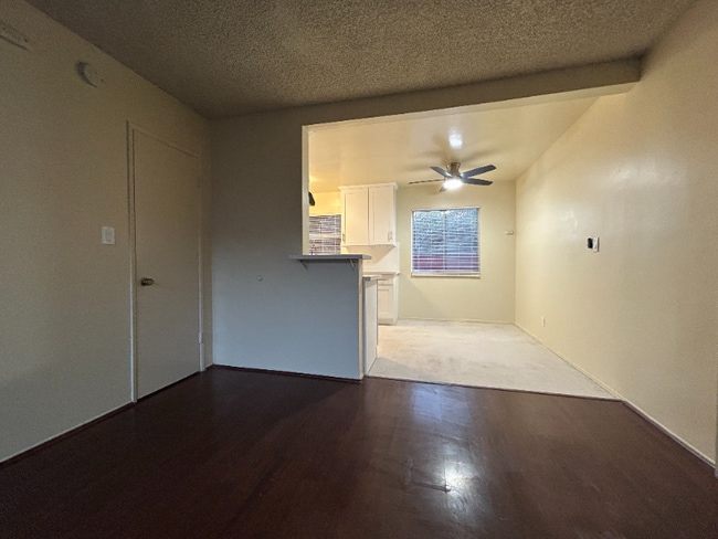 Photo - 313 S Wabash Ave Unidad C