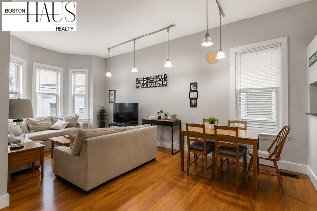 224 Columbia St Unit 1