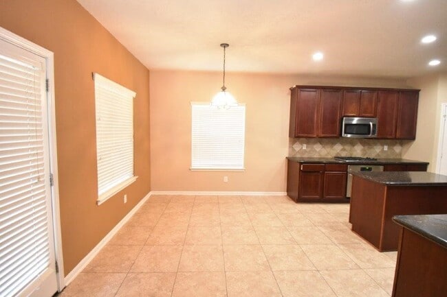 Photo - 22306 Fieldcrest Ln