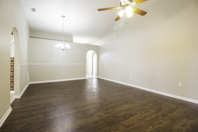 Photo - 11821 Pethrick Dr