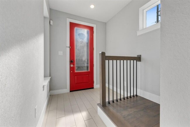 Photo - 6106 Clarkson Ln