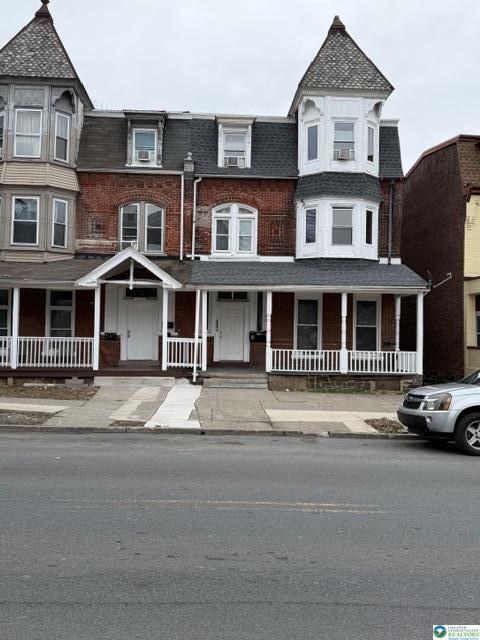 Building Photo - 213 N 4th St Unit 2