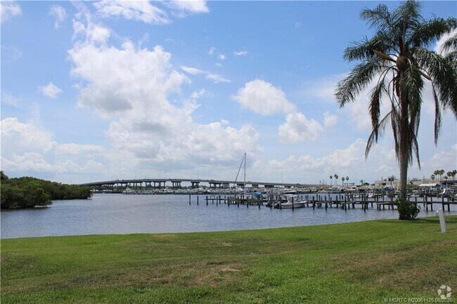 Building Photo - 2600 S Kanner Hwy Unit H5 Rental