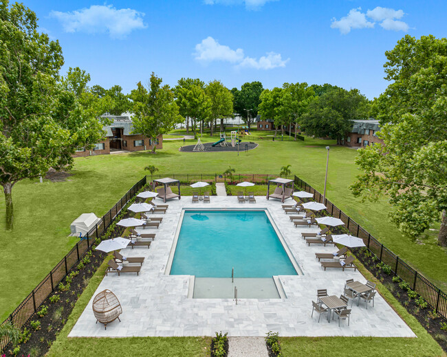 Aerial View Swimming Pool / Playground - Avalyn West Apartments