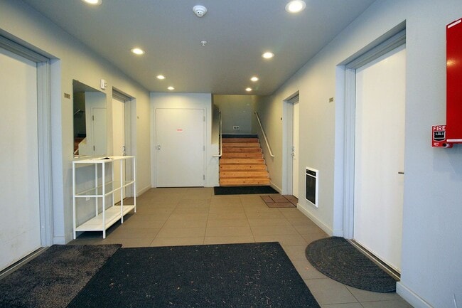 Photo - 1480 N Jarrett St