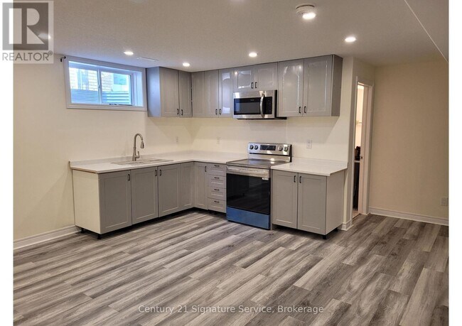 Photo - 31 Maryann Ln