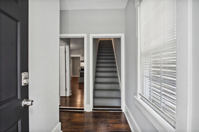 Photo - 1505 Reynolds St Unit House