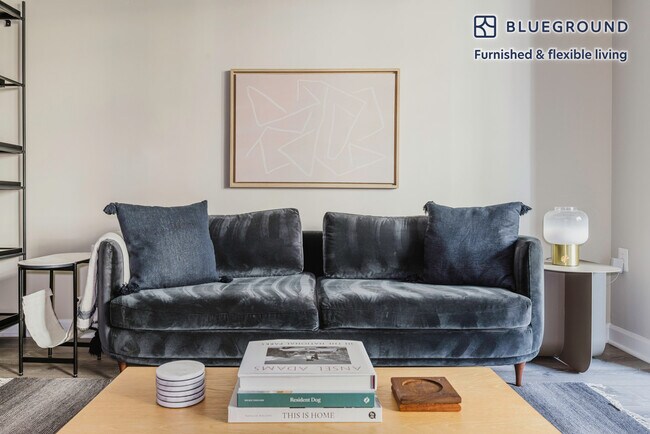 Photo - 2140 L St NW Unidad SI FL2-ID949