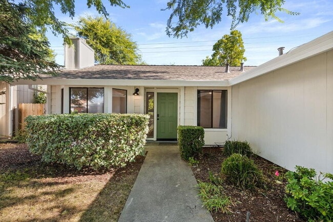 Photo - 4717 Boylston Ct