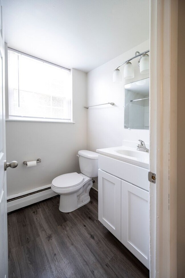 109Rosewood Apartments Hatboro, PA