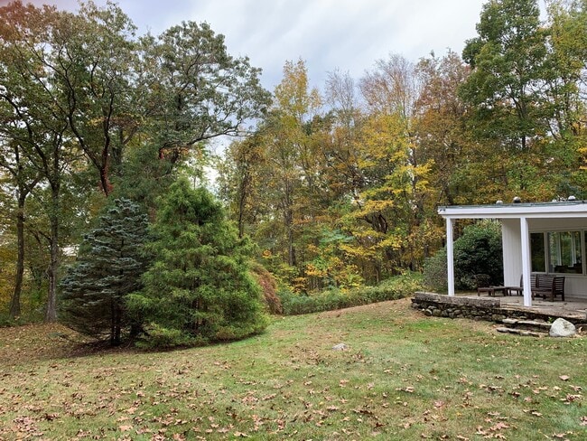 Photo - 525 Munger Ln