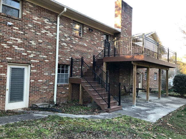 Photo - 5118 Cumberland Wood Dr NW