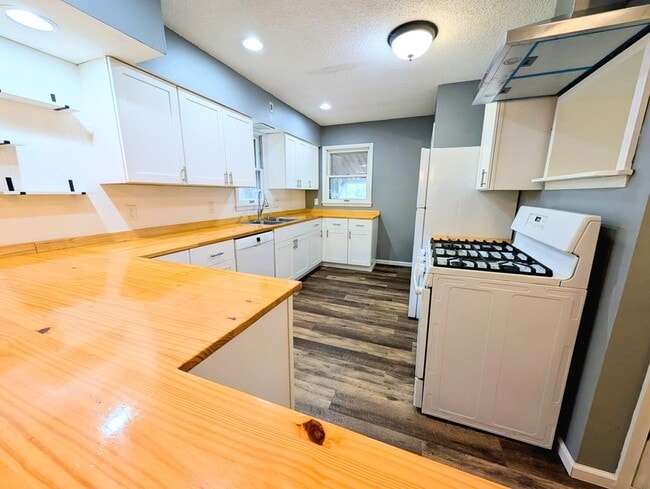 Photo - 810 S 12th St