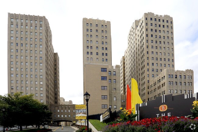 The Beacon Commerce - The Beacon Commerce Apartments