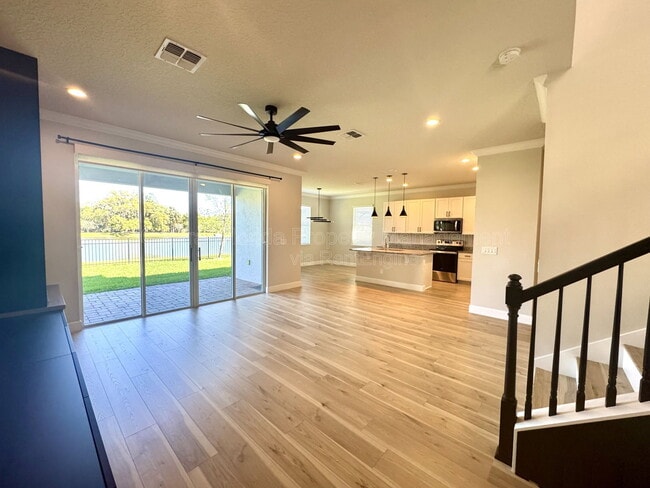 Photo - 3615 Voyager Ln