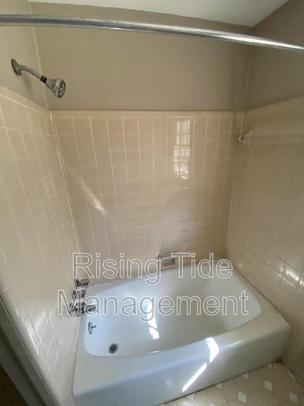 Photo - 1505 Pine Tree Dr