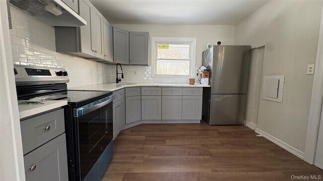 Photo - 72 Judith Dr