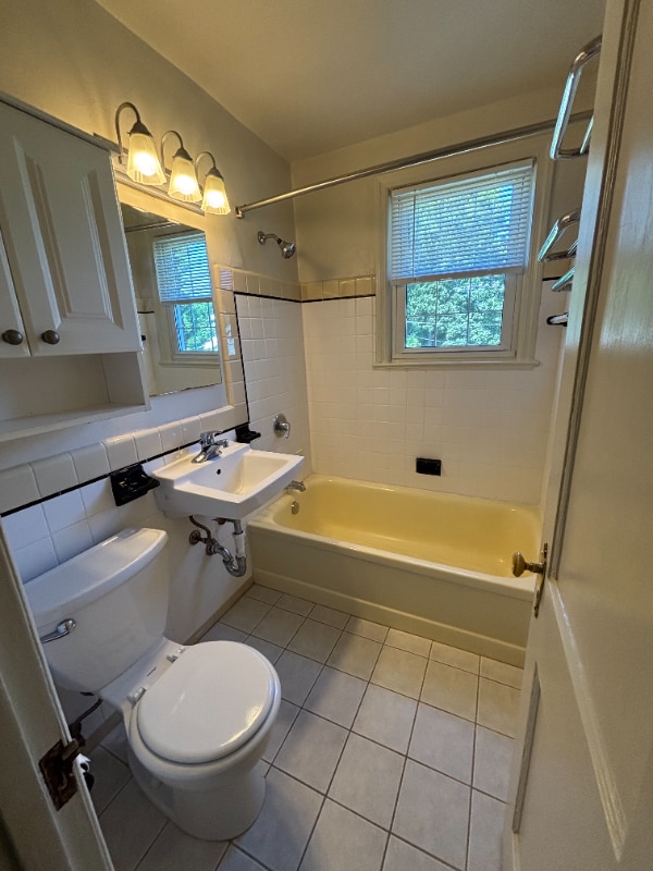 Photo - 1530 N Lancaster St Unit 3