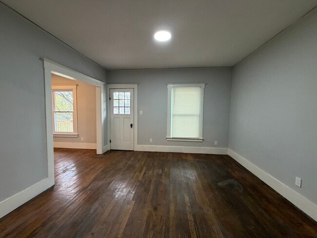 Building Photo - 3284 Northwestern St Unit 2