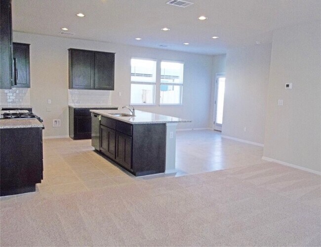 Photo - 170 White Dunes Dr