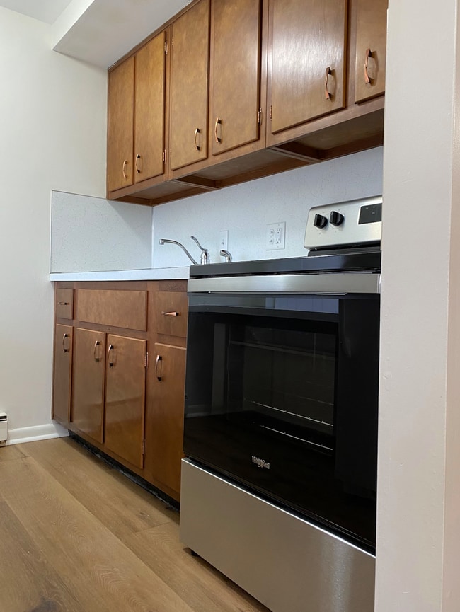 Photo - 2440 Whipple Ave NW