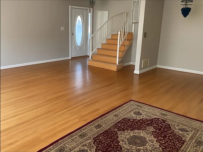 Photo - 4814 Birchwood Ave