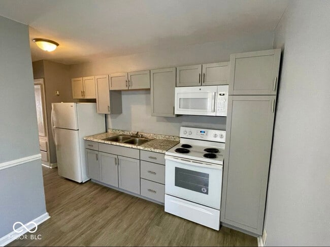 Photo - 2827 E Brookside Ave