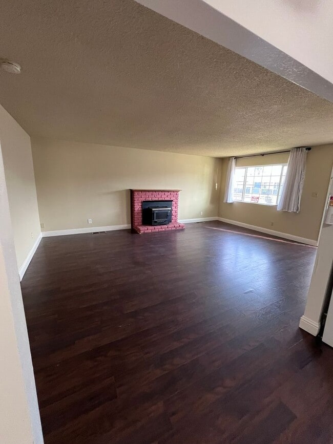 Photo - Move in Special see Ad