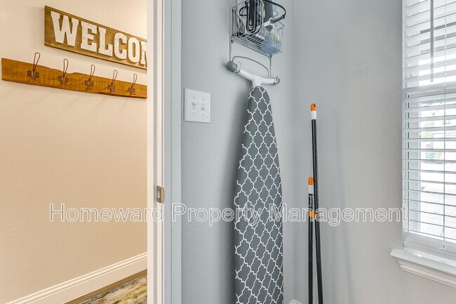 Photo - 3904 Sheraton Rd