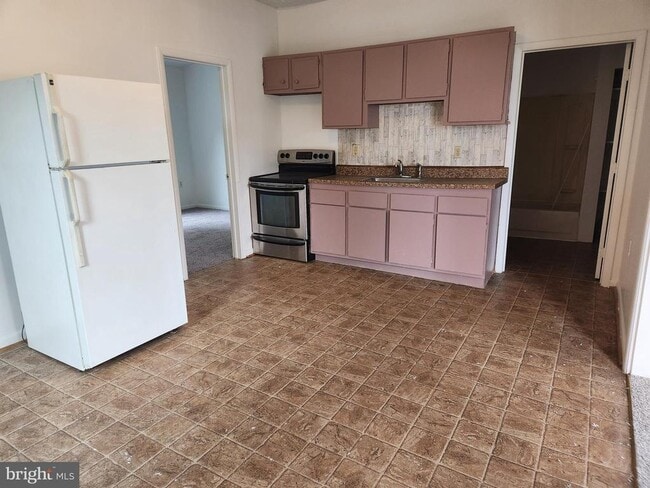 Photo - 406 E Moler Ave