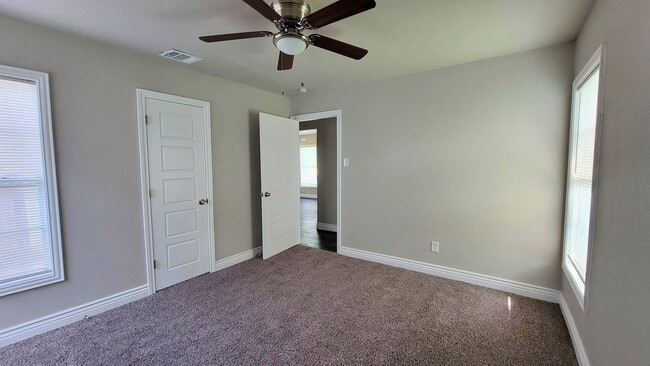 Photo - 4205 5th Ave