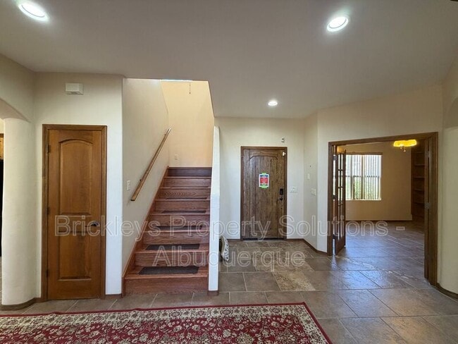 Photo - 6323 Pima Pl NW