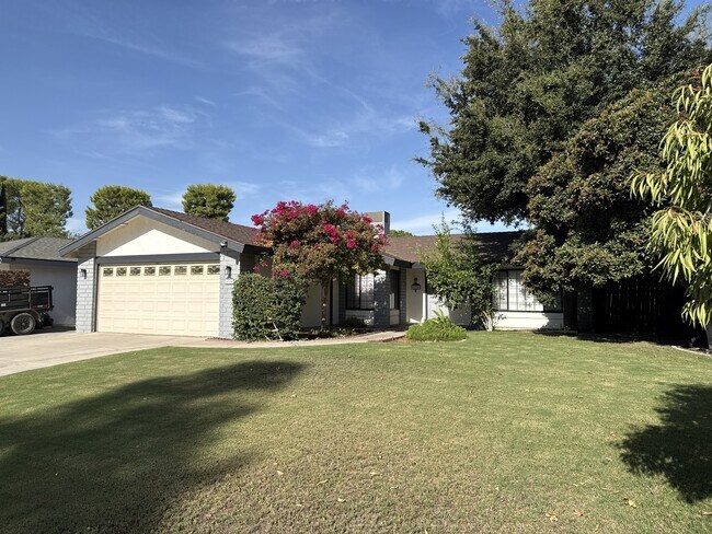 Photo - 6504 Edgemont Dr