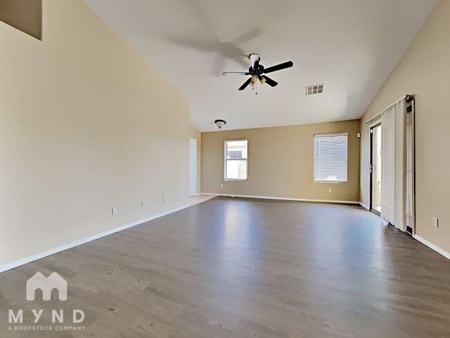 Photo - 24484 N Shelton Way