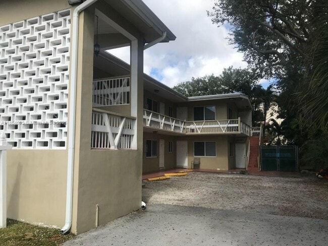 Photo - 1585 NE 125th St Apartment Unit 8