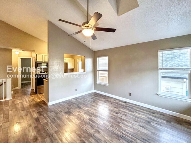 Photo - 6655 Lonsdale Dr