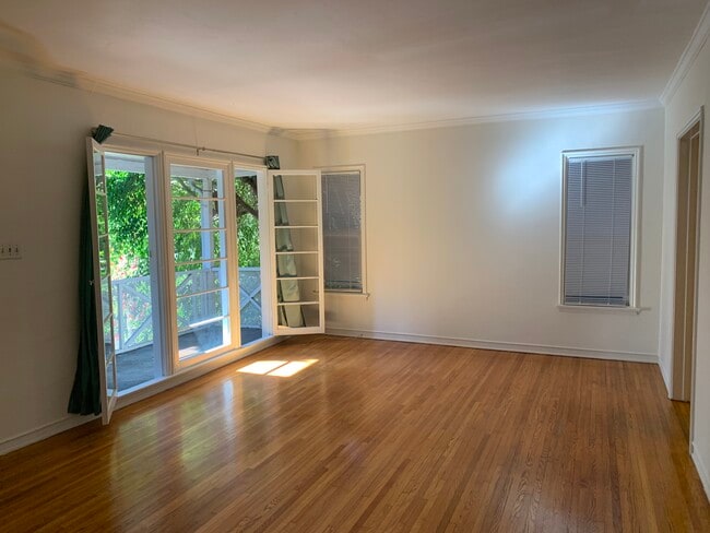 Photo - 412 N Doheny Dr Unidad #4