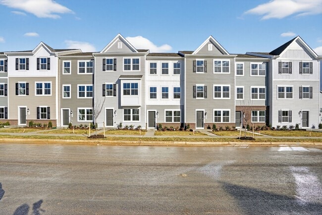 Building Photo - 23 Short Br Dr